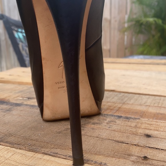 EUC Giuseppe Zanotti Vero Cuoio Black Leather Shoes Stiletto Heels - Picture 11 of 16